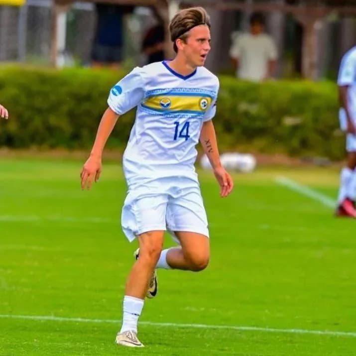 Felix Akselsen photo 3