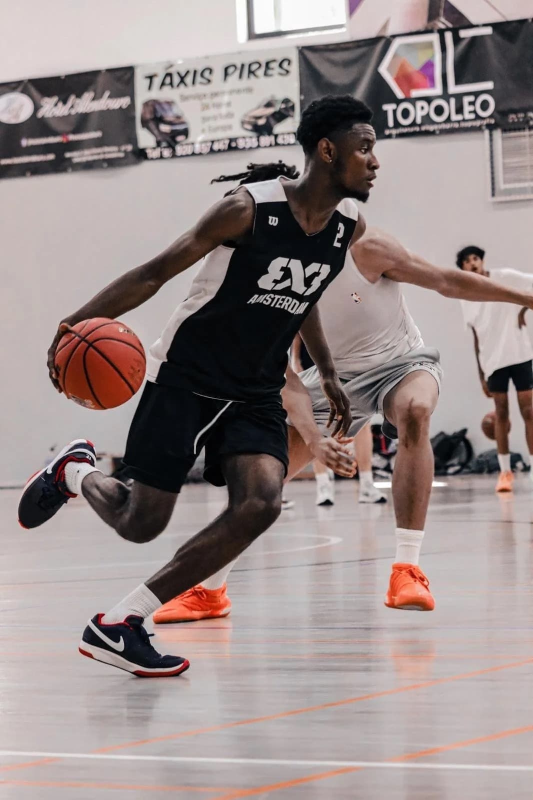 Graciano Comvalius photo 3