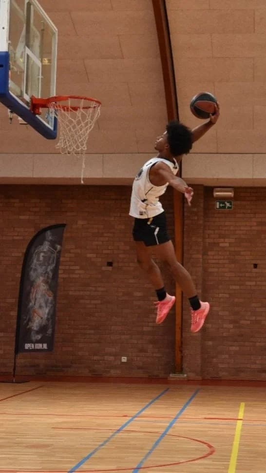 Olviennio van den Berg photo 2